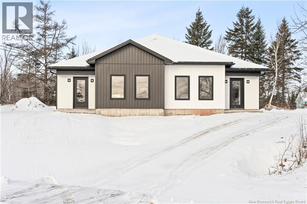 46 - 48 Heron, Bouctouche, New Brunswick  E4S 0E3 - Photo 1 - NB132669