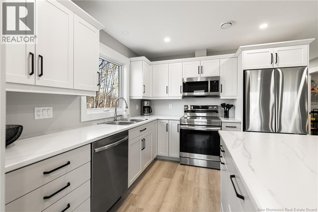 46 - 48 Heron, Bouctouche, New Brunswick  E4S 0E3 - Photo 3 - NB132669