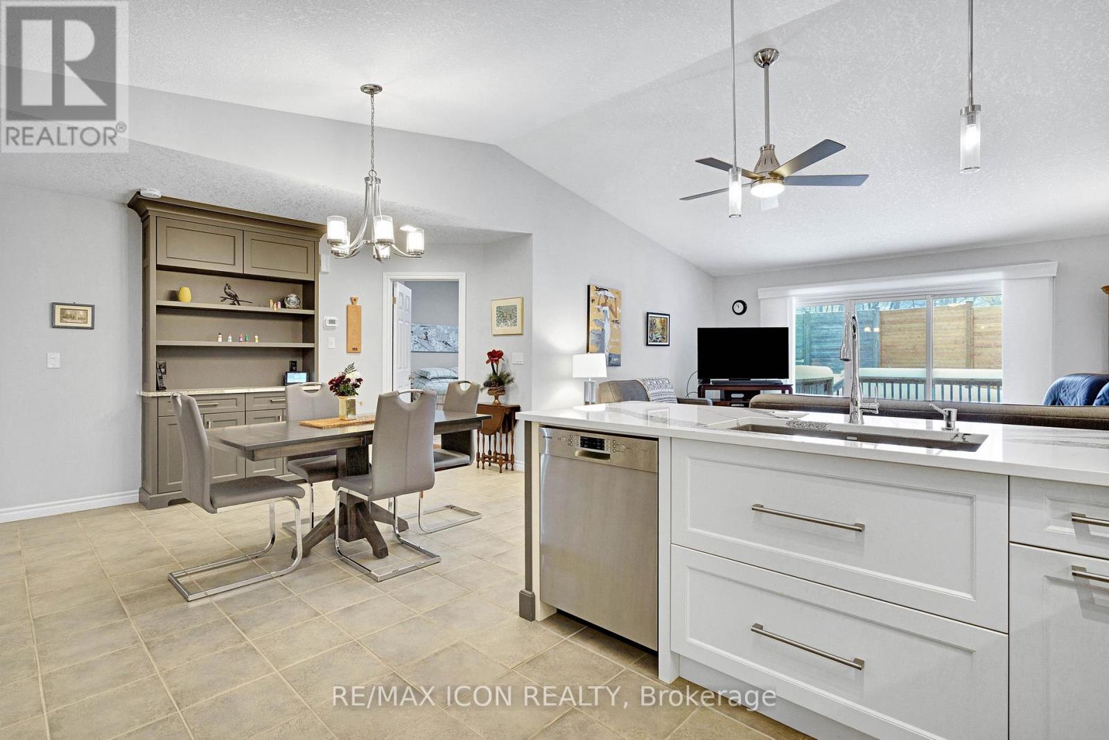 35 - 1241 Beaverbrook Avenue, London North, Ontario  N6H 5P1 - Photo 13 - X12731594