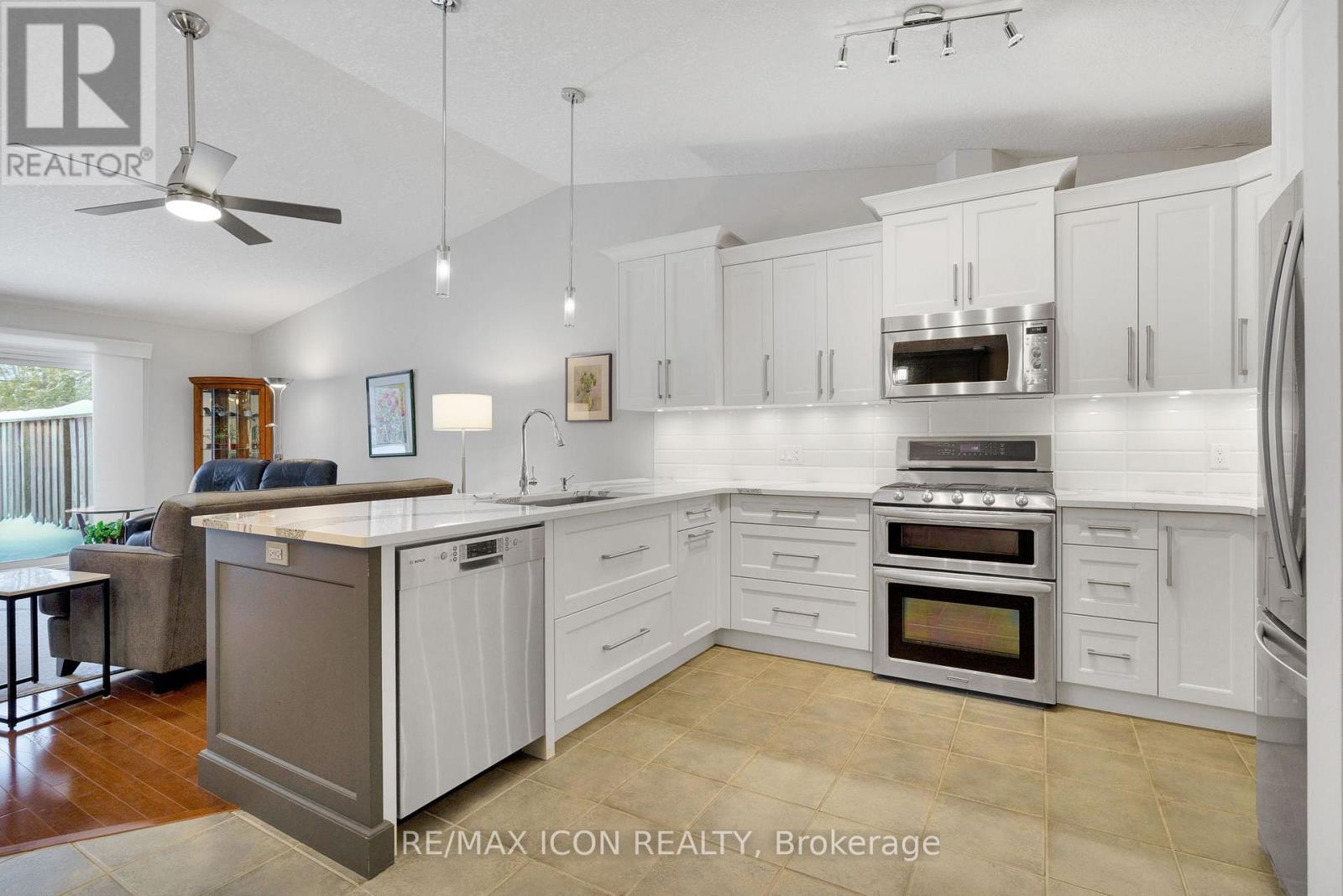 35 - 1241 Beaverbrook Avenue, London North, Ontario  N6H 5P1 - Photo 9 - X12731594