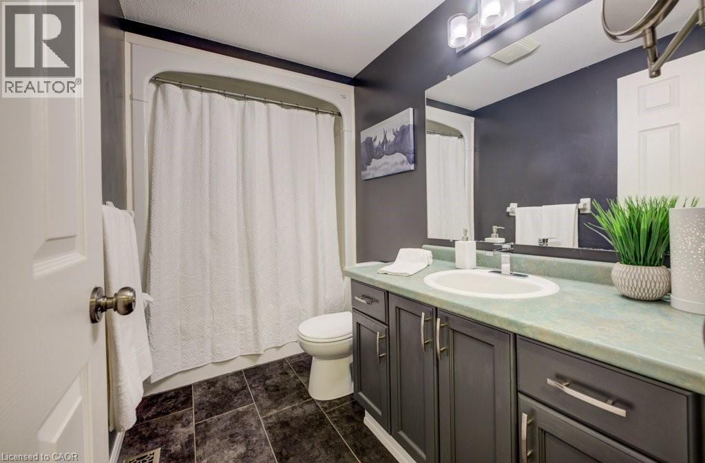 33 Orchid Crescent, Kitchener, Ontario  N2E 3N3 - Photo 18 - 40797178