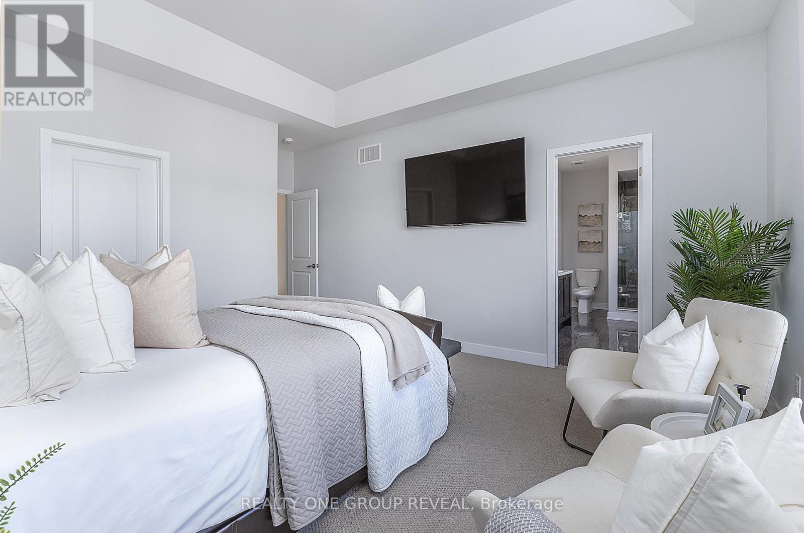 1044 Suddard Avenue, Oshawa, Ontario  L1L 0V5 - Photo 12 - E12731602