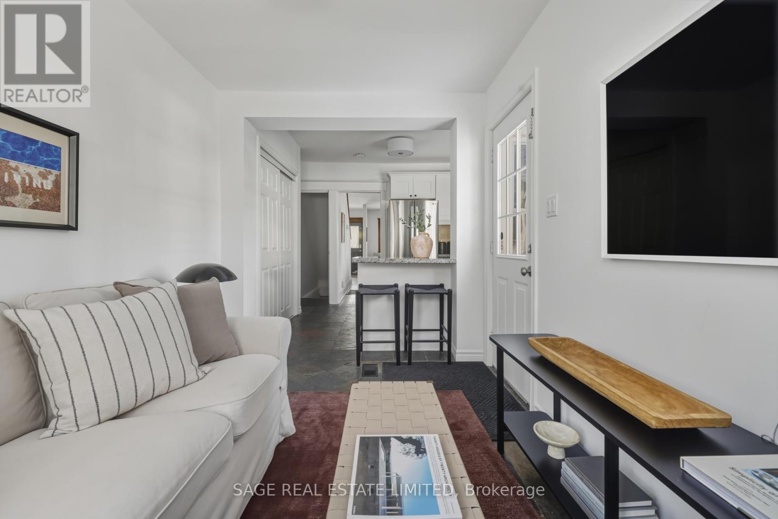 193 Gainsborough Road, Toronto, Ontario  M4L 3C5 - Photo 14 - E12731608