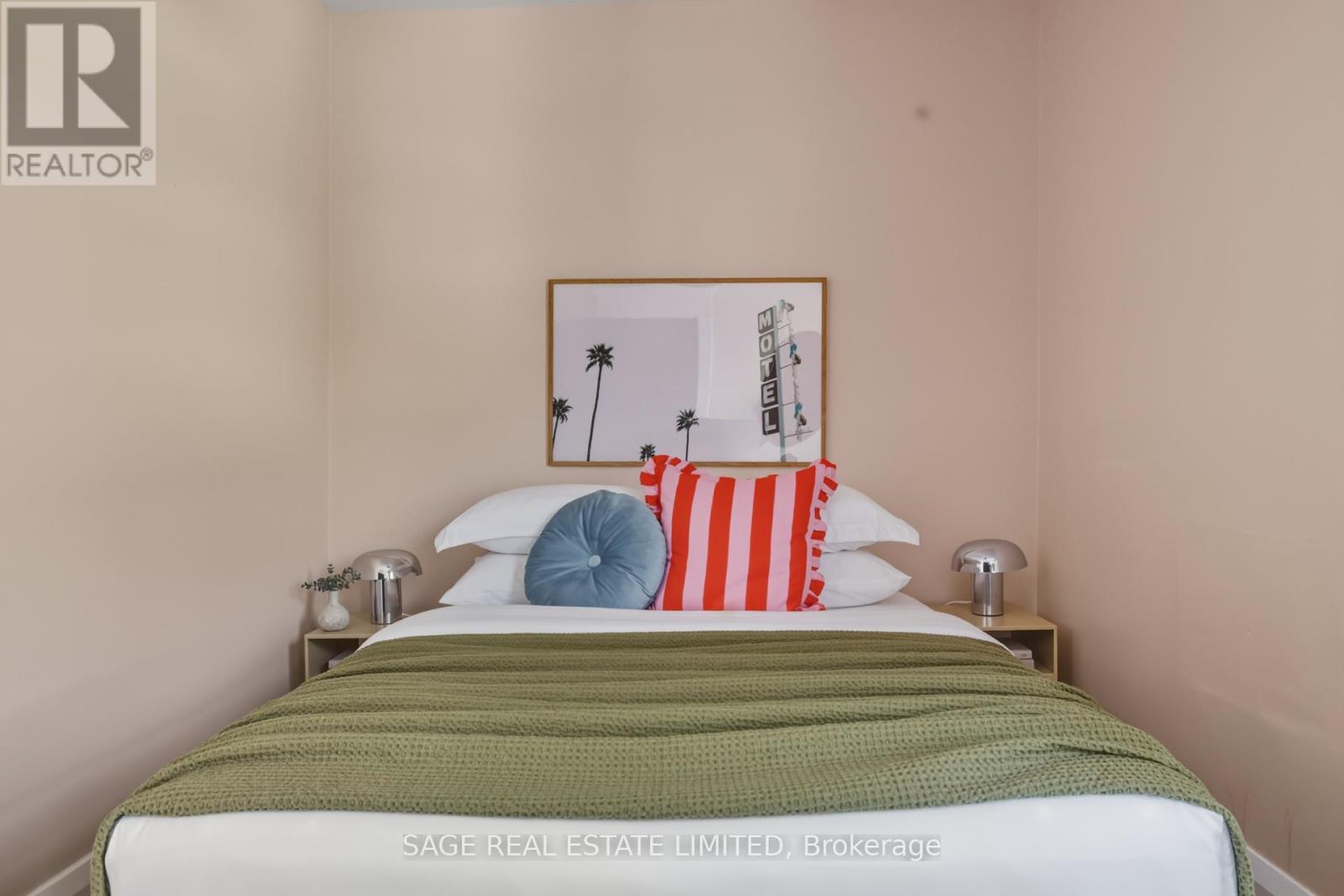 193 Gainsborough Road, Toronto, Ontario  M4L 3C5 - Photo 19 - E12731608