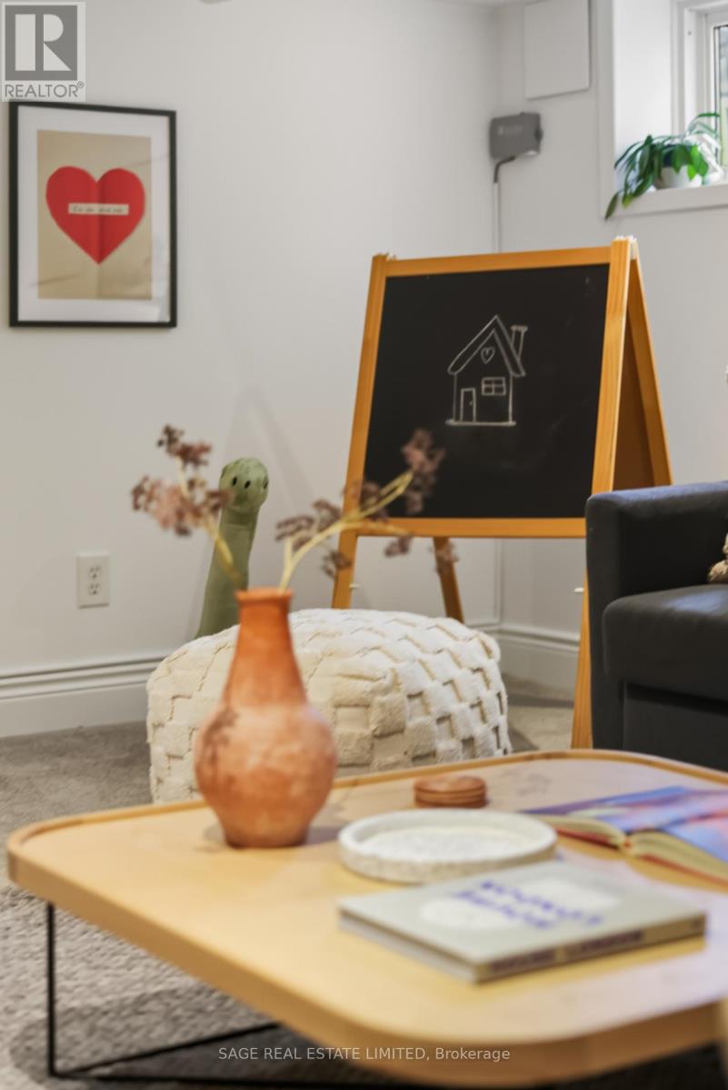 193 Gainsborough Road, Toronto, Ontario  M4L 3C5 - Photo 38 - E12731608