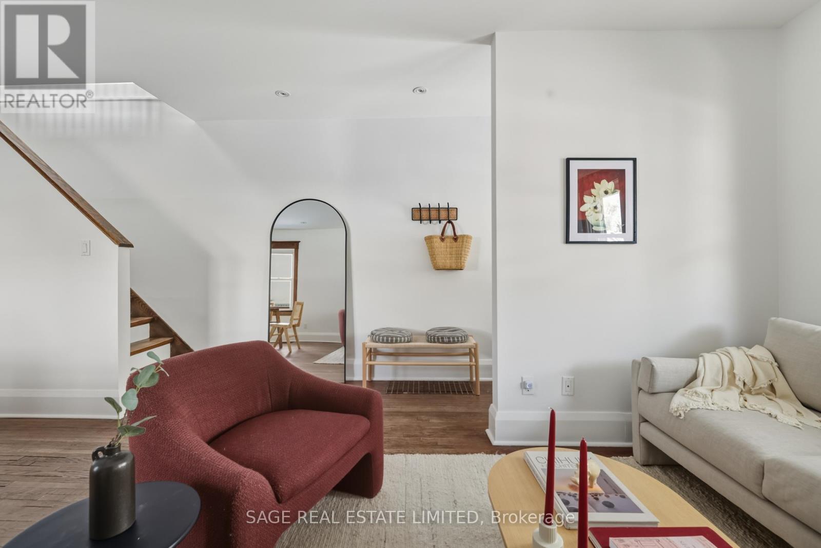 193 Gainsborough Road, Toronto, Ontario  M4L 3C5 - Photo 4 - E12731608