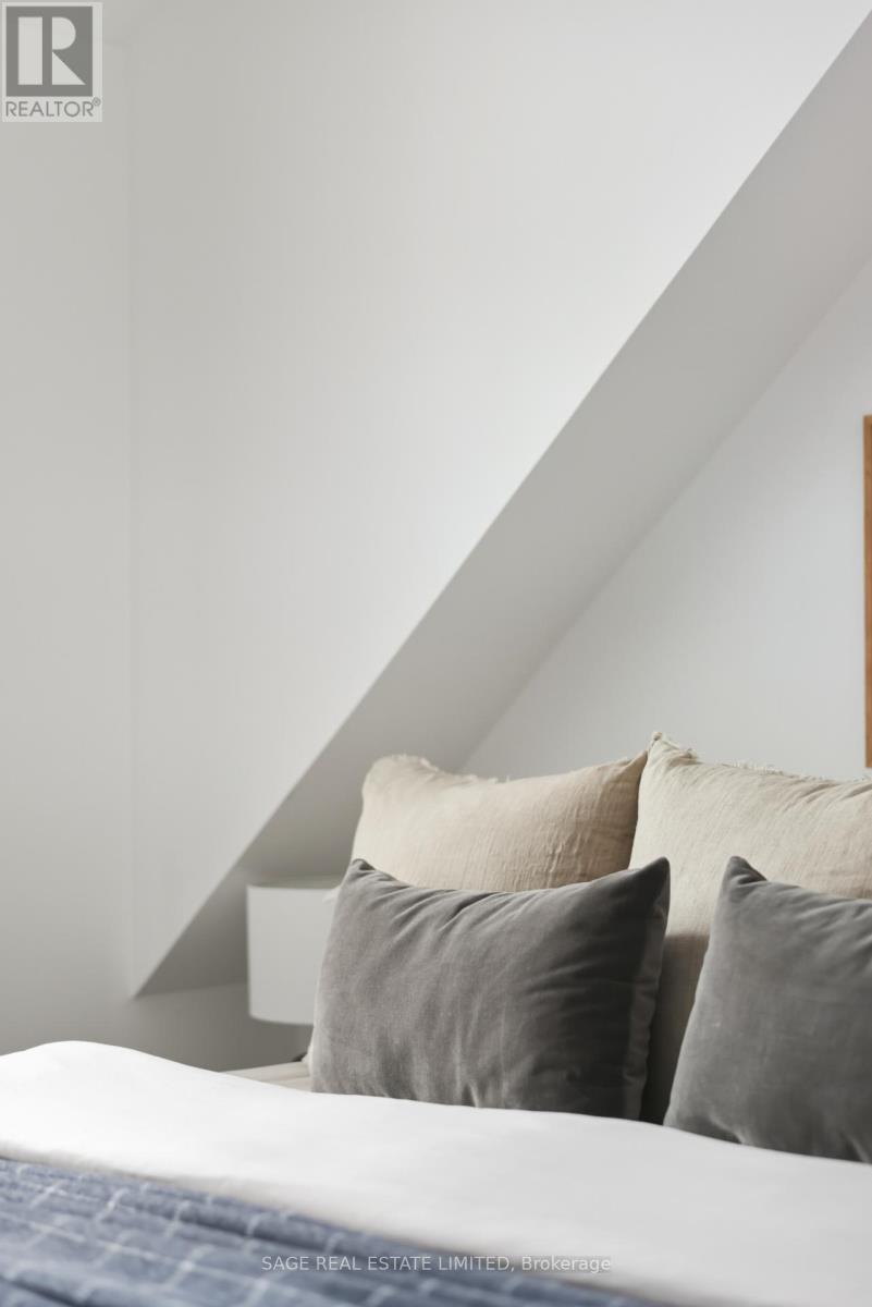 193 Gainsborough Road, Toronto, Ontario  M4L 3C5 - Photo 44 - E12731608