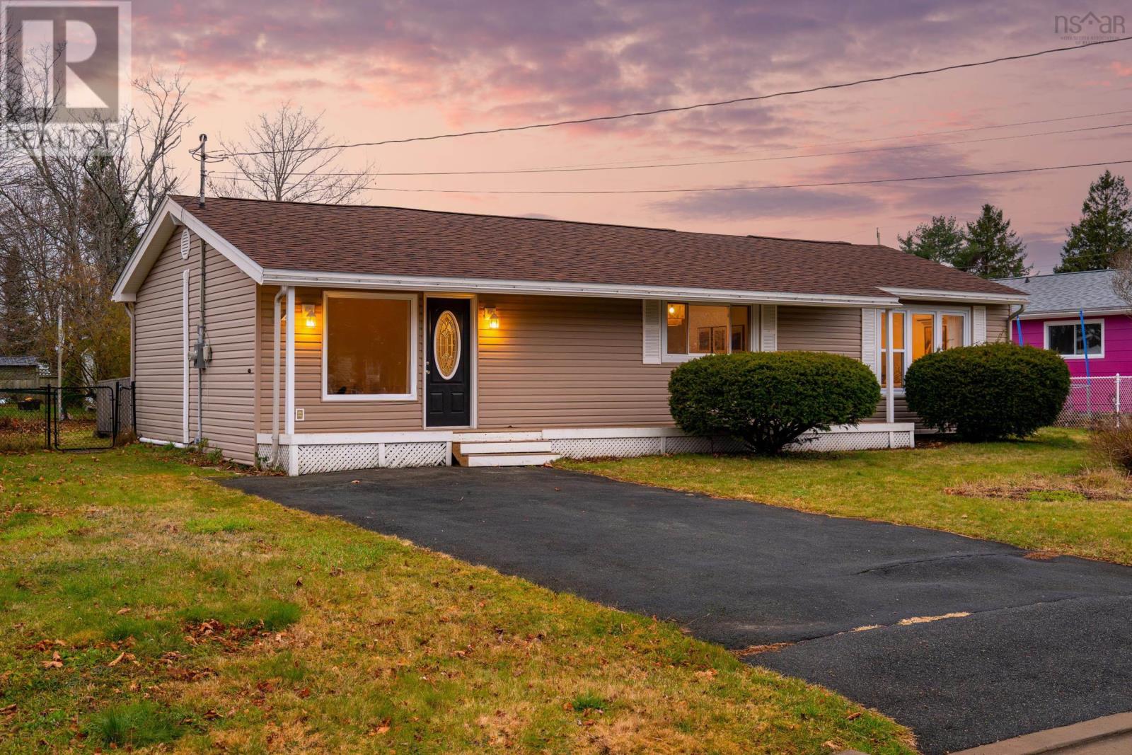 14 Tobermory Road, Dartmouth, Nova Scotia