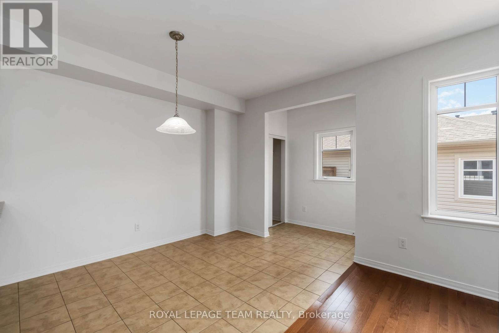 349 Sweetflag Street, Ottawa, Ontario  K2J 5A3 - Photo 10 - X12731632