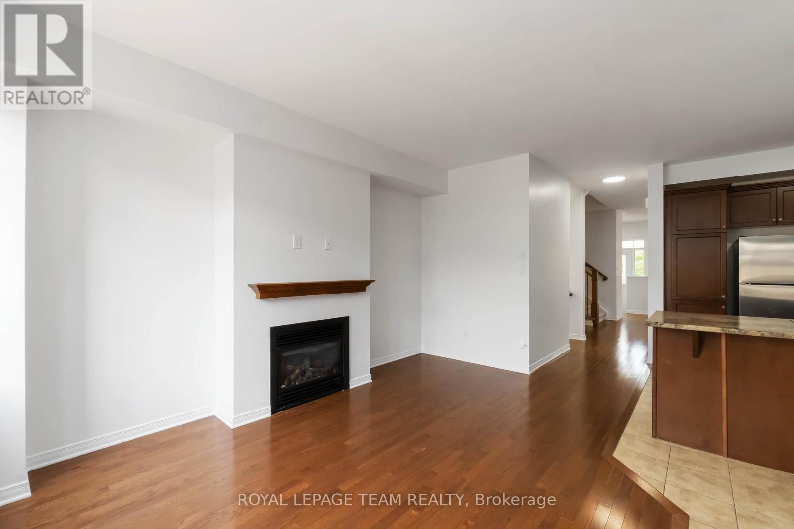 349 Sweetflag Street, Ottawa, Ontario  K2J 5A3 - Photo 11 - X12731632