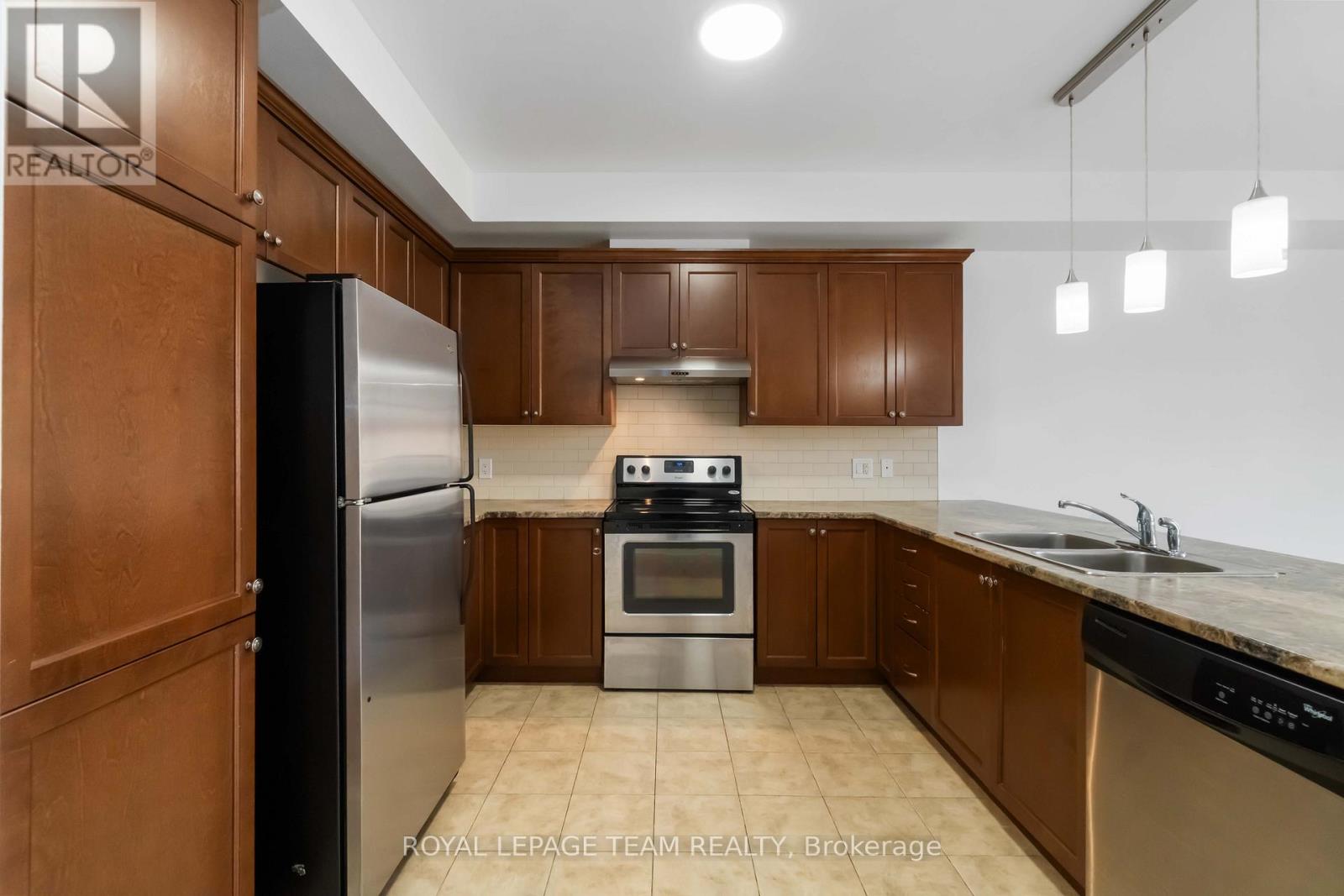 349 Sweetflag Street, Ottawa, Ontario  K2J 5A3 - Photo 7 - X12731632