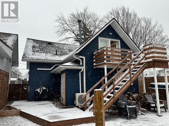 Upper - 243 Derby Road, Fort Erie, Ontario  L0S 1B0 - Photo 12 - X12731678