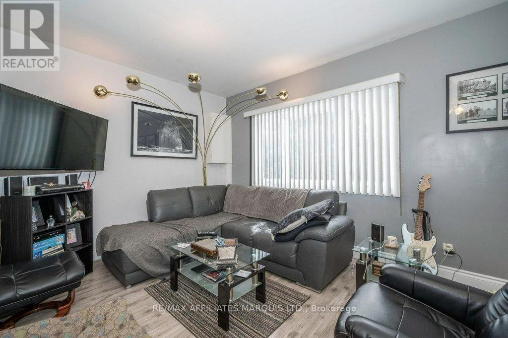 25 Church Street, North Stormont, Ontario  K0C 1W0 - Photo 4 - X12275177