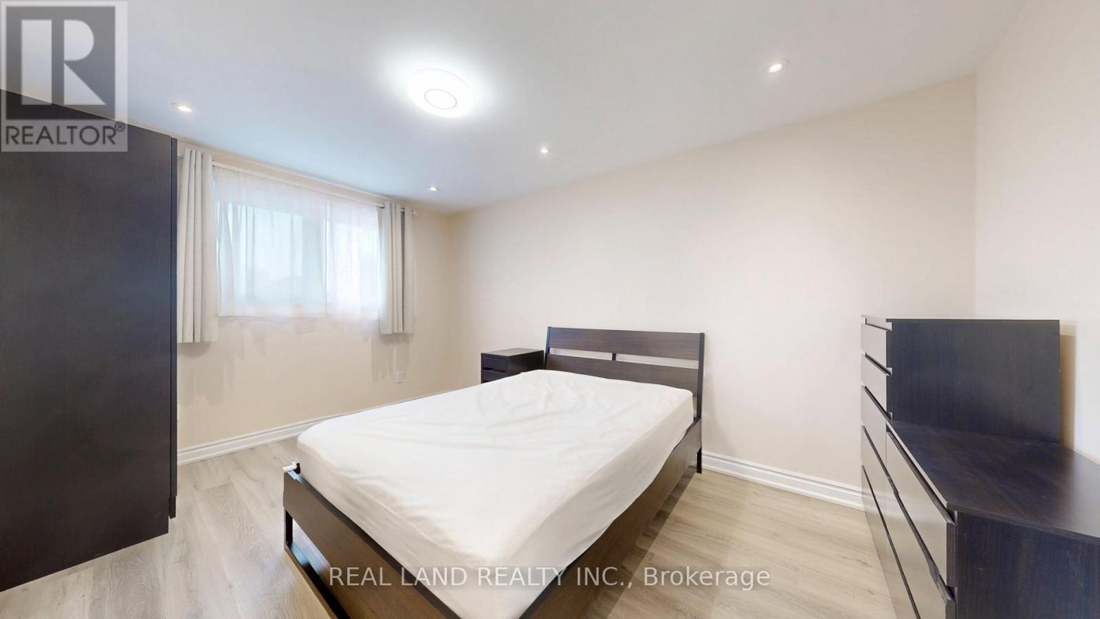 675 Seneca Hill Drive, Toronto, Ontario  M2J 2W7 - Photo 19 - C12731622