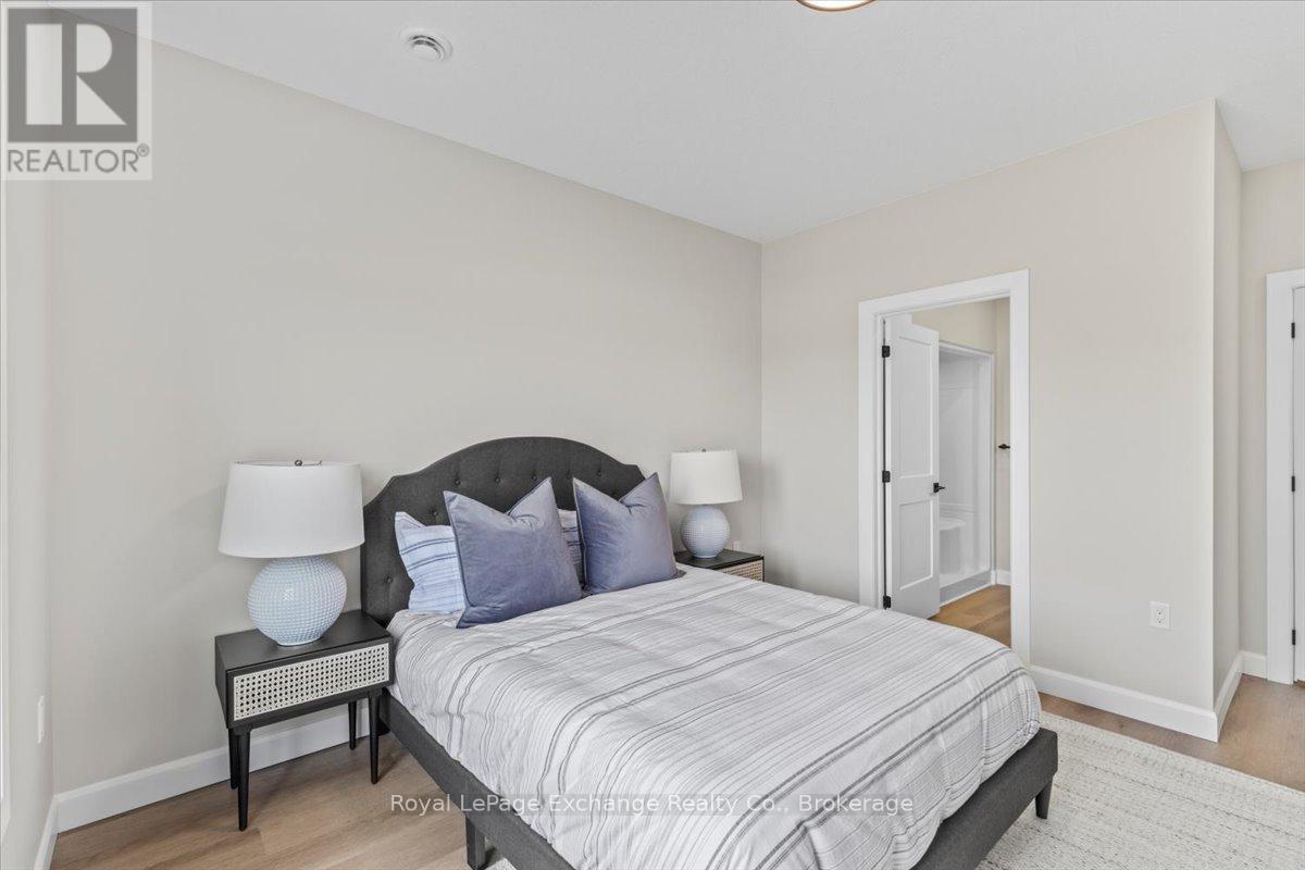 54 - 1071 Waterloo Street N, Saugeen Shores, Ontario  N0H 2C3 - Photo 14 - X12173872