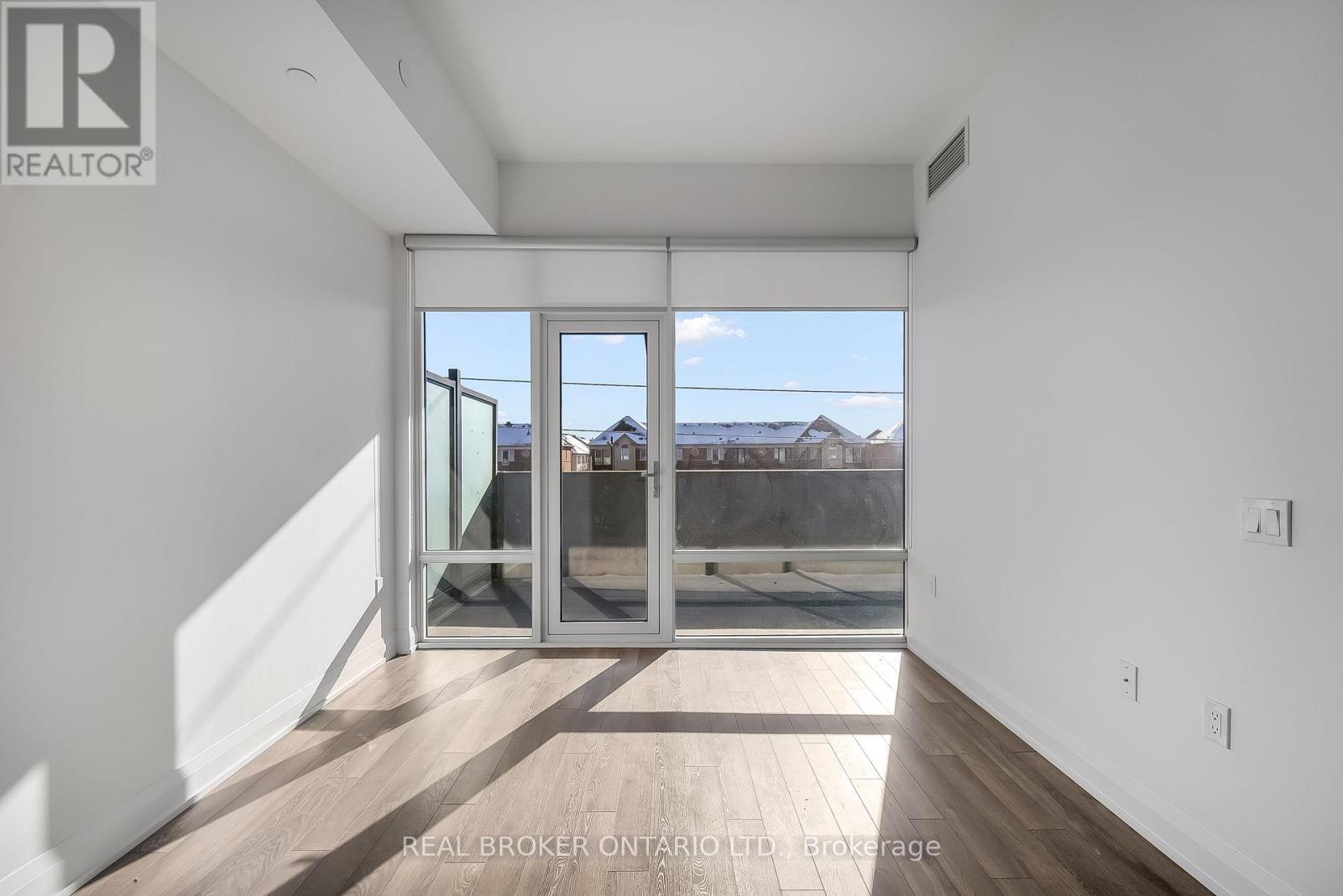 326 - 4800 Highway 7, Vaughan, Ontario  L4L 1H8 - Photo 12 - N12731610