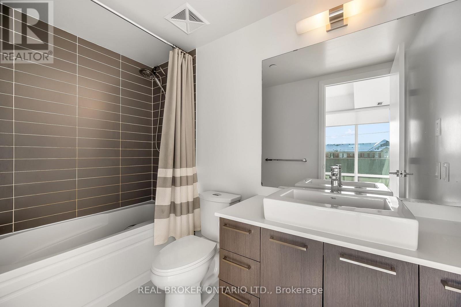 326 - 4800 Highway 7, Vaughan, Ontario  L4L 1H8 - Photo 19 - N12731610