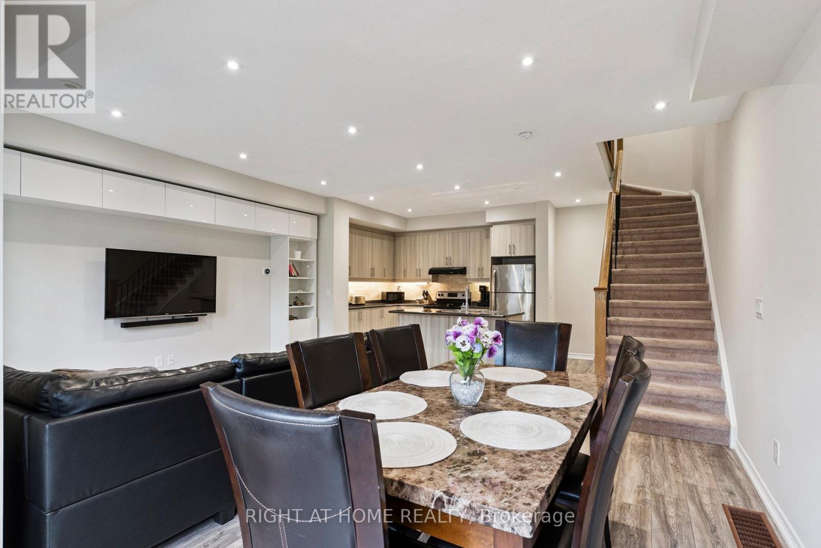 30 Boadway Crescent, Whitchurch-Stouffville, Ontario  L4A 1Y2 - Photo 22 - N12731634