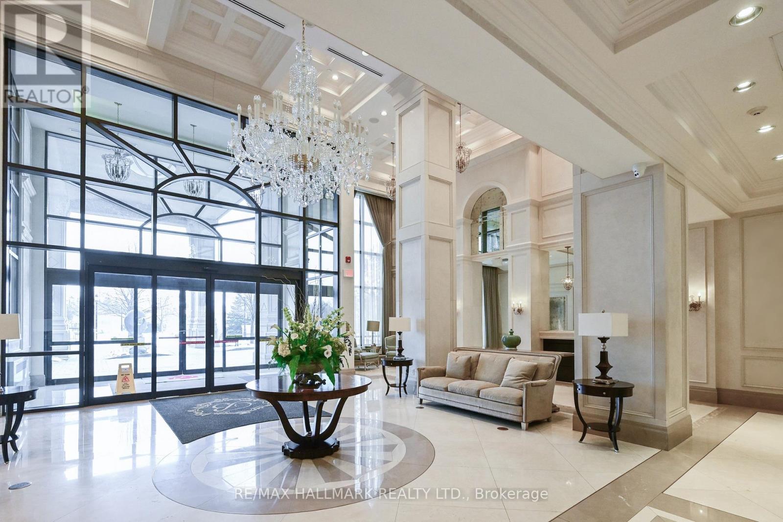 1705 - 9255 Jane Street, Vaughan, Ontario  L6A 0K1 - Photo 3 - N12731638