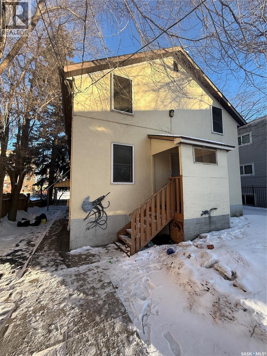 1705 20th Street W, Saskatoon, Saskatchewan  S7M 0Z8 - Photo 2 - SK027457