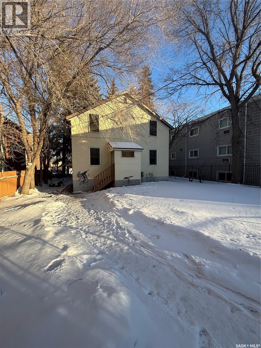 1705 20th Street W, Saskatoon, Saskatchewan  S7M 0Z8 - Photo 3 - SK027457