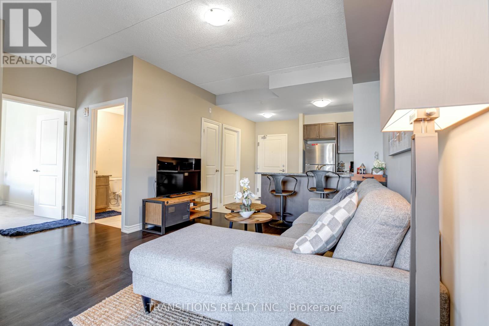 304 - 620 Sauve Street, Milton, Ontario  L9T 9A5 - Photo 3 - W12731620