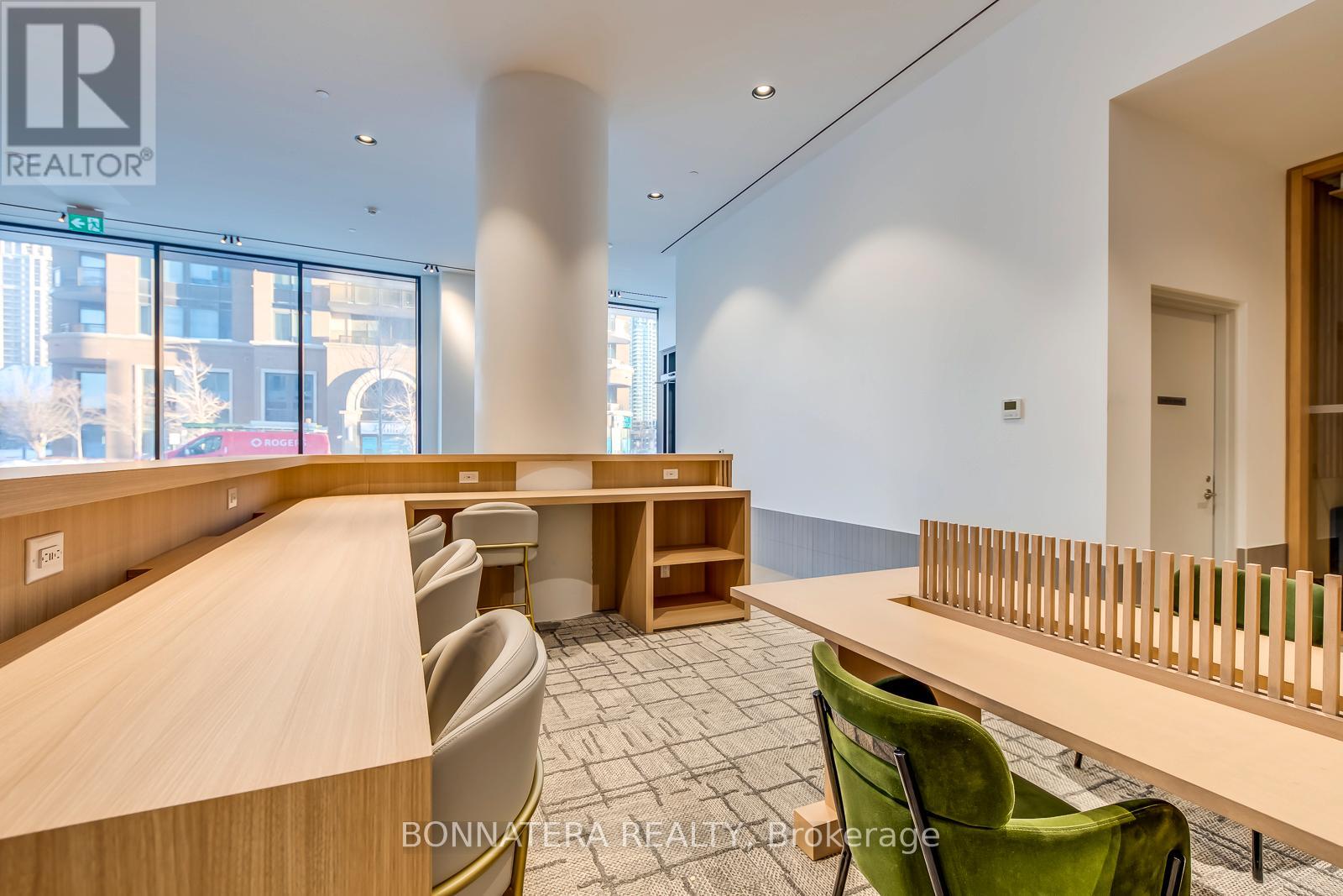 1304 - 395 Square One Drive, Mississauga, Ontario  L5B 0P6 - Photo 31 - W12731652