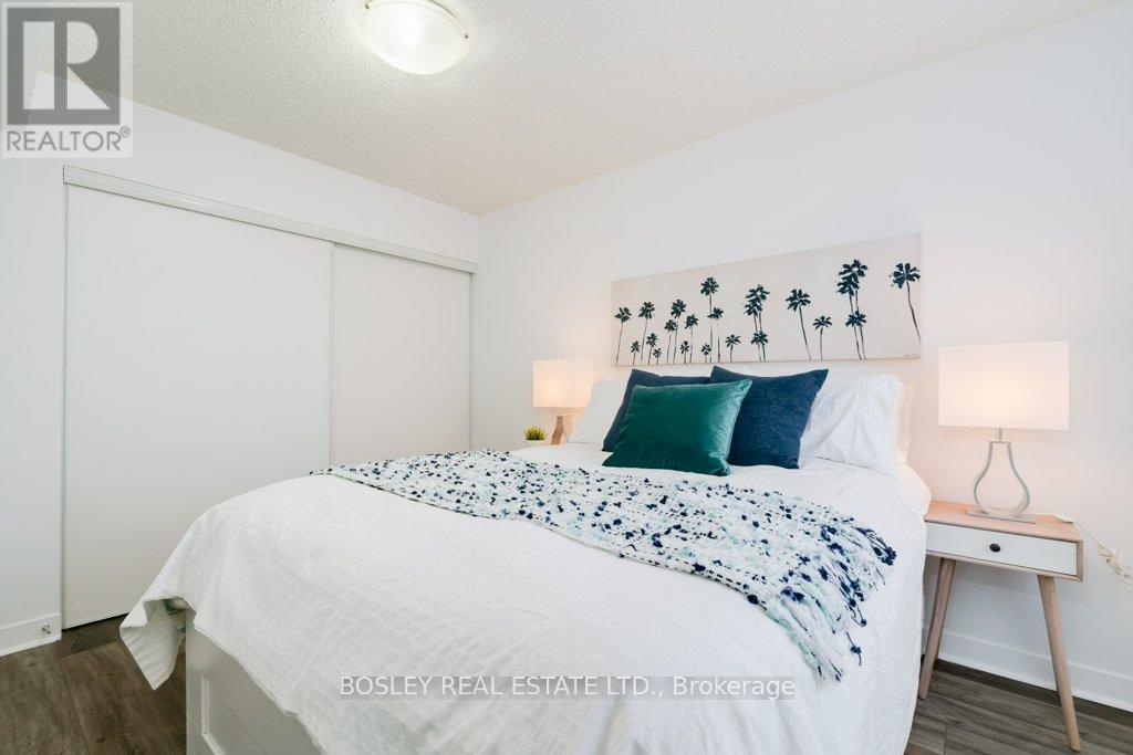 810 - 812 Lansdowne Avenue, Toronto, Ontario  M6H 4K5 - Photo 17 - W12731664