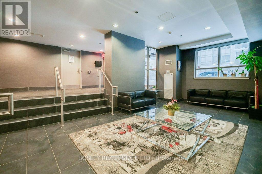 810 - 812 Lansdowne Avenue, Toronto, Ontario  M6H 4K5 - Photo 21 - W12731664