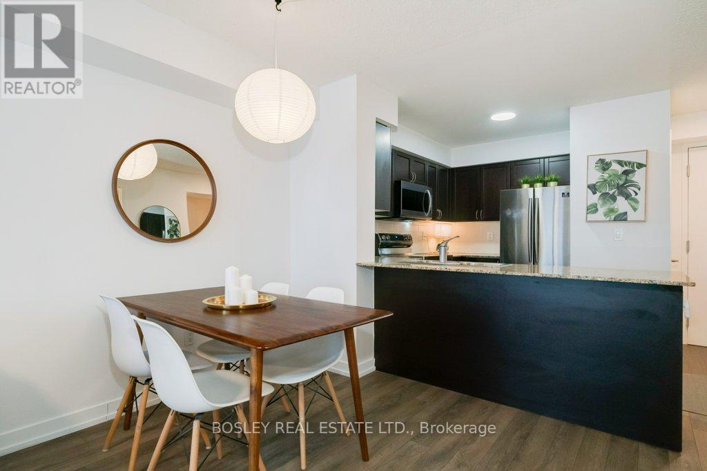 810 - 812 Lansdowne Avenue, Toronto, Ontario  M6H 4K5 - Photo 7 - W12731664