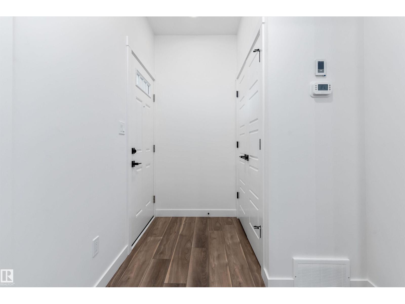 4236 208 St Nw, Edmonton, Alberta  T6M 3E9 - Photo 3 - E4470969