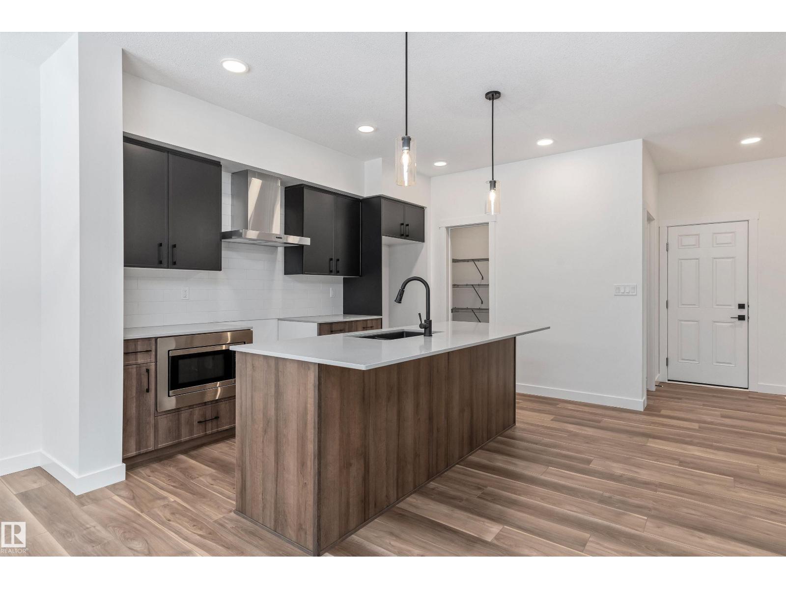 4236 208 St Nw, Edmonton, Alberta  T6M 3E9 - Photo 8 - E4470969