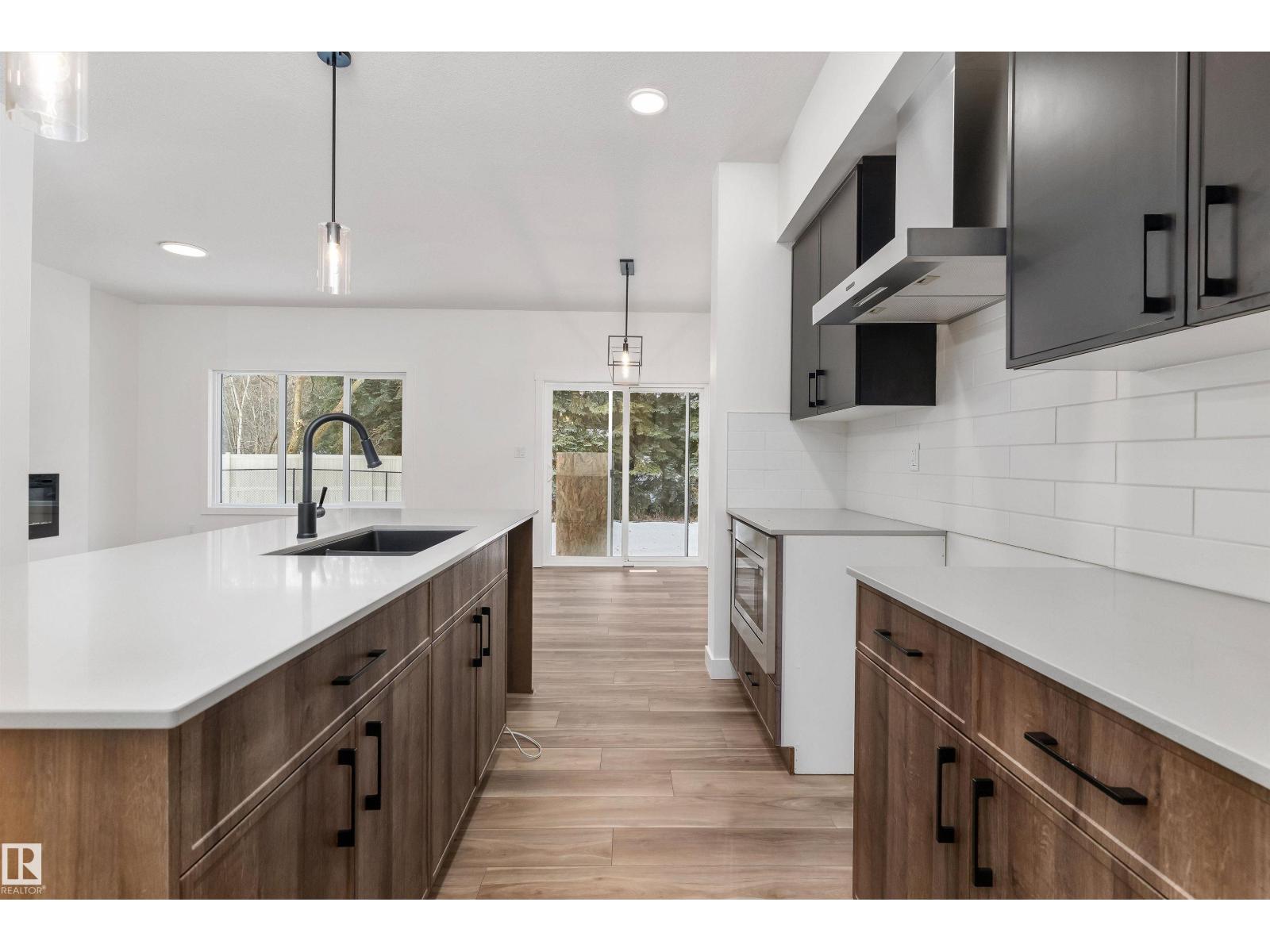 4236 208 St Nw, Edmonton, Alberta  T6M 3E9 - Photo 6 - E4470969