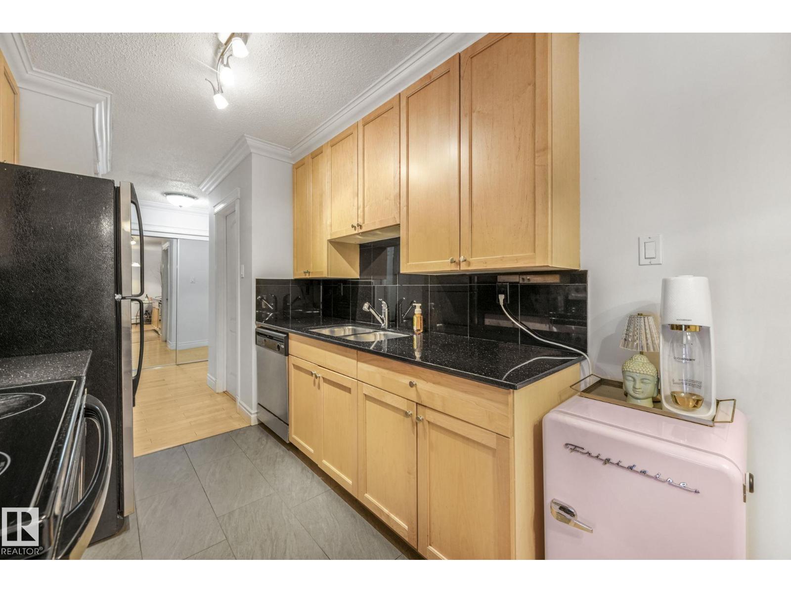 #303 10165 113 St Nw, Edmonton, Alberta  T5K 1P1 - Photo 10 - E4471153