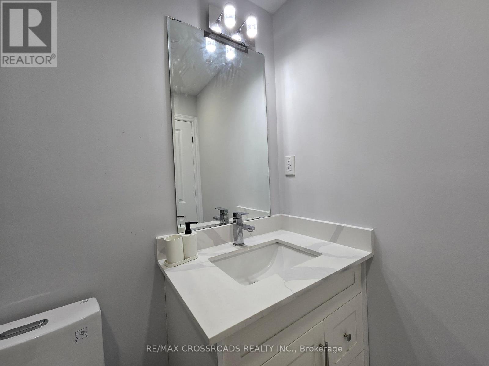 Lower/bsmt - 3265 Turnstone Boulevard, Pickering, Ontario  L1X 0N2 - Photo 15 - E12729000