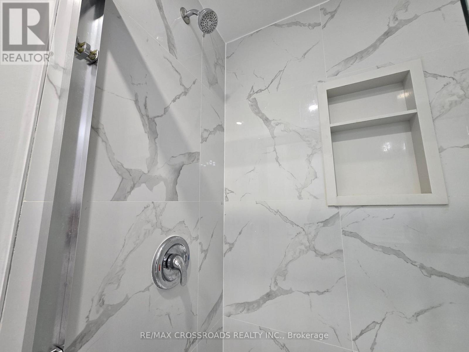 Lower/bsmt - 3265 Turnstone Boulevard, Pickering, Ontario  L1X 0N2 - Photo 17 - E12729000