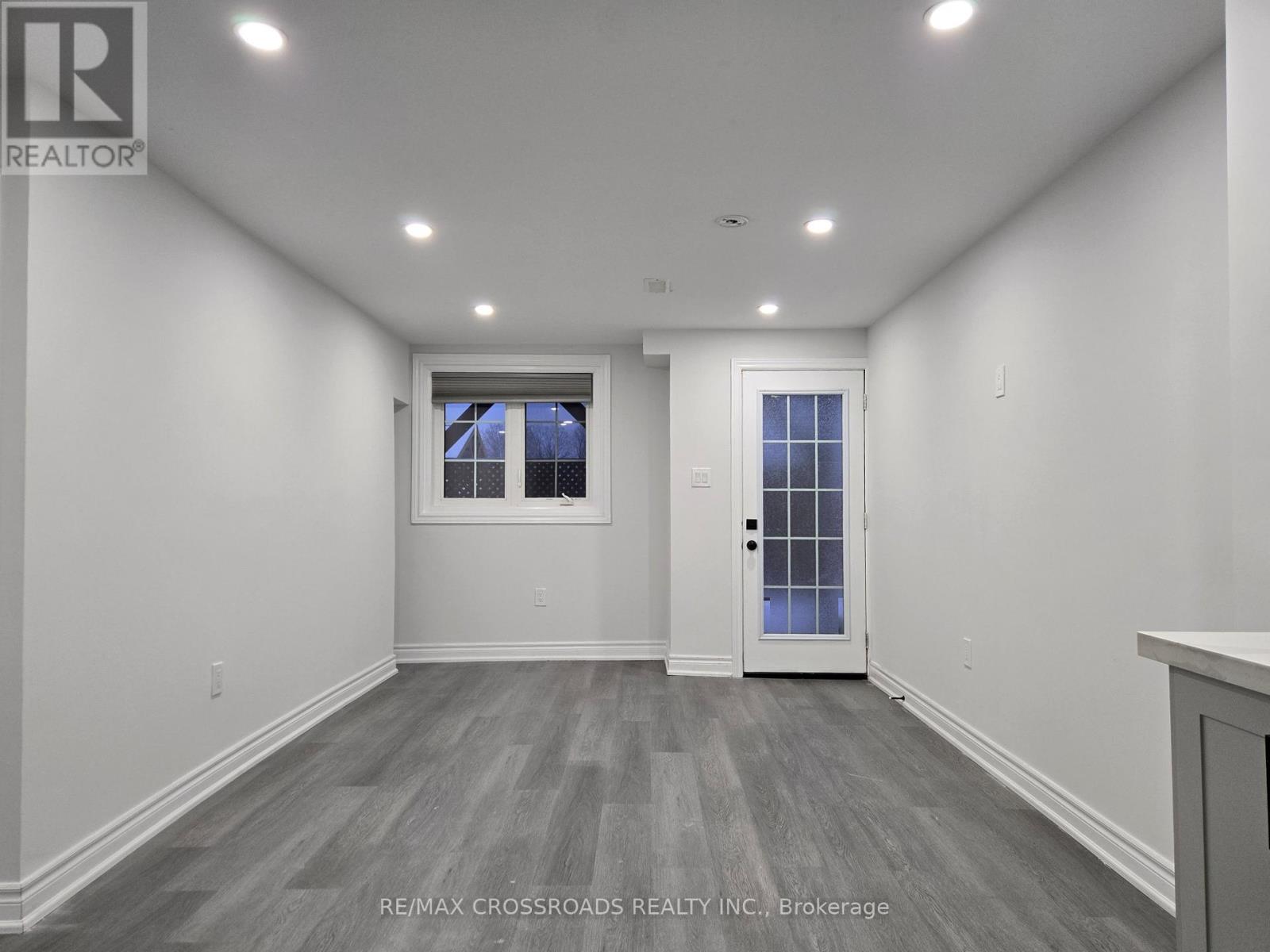 Lower/bsmt - 3265 Turnstone Boulevard, Pickering, Ontario  L1X 0N2 - Photo 18 - E12729000