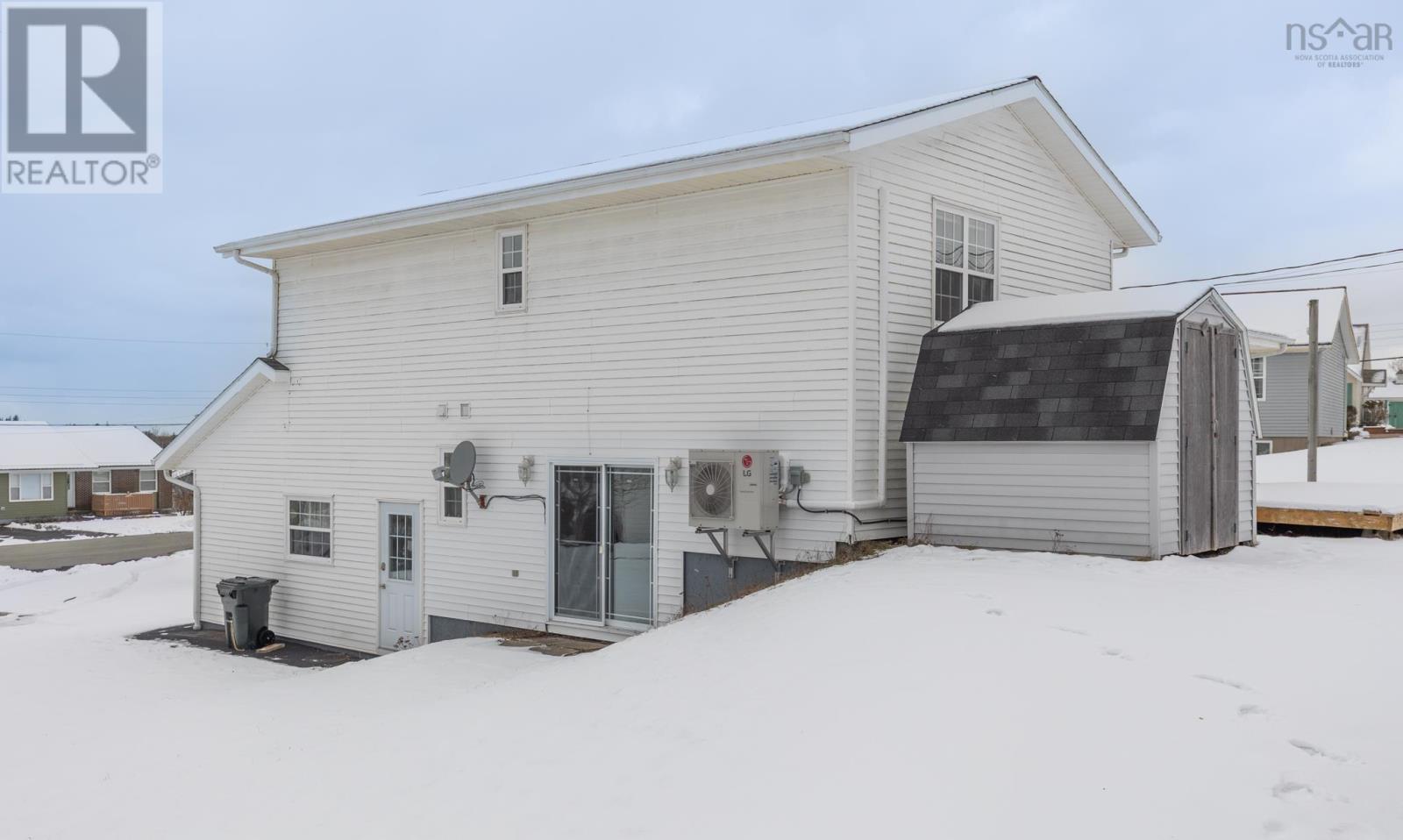 6 Placid Court, Yarmouth, Nova Scotia  B5A 4N5 - Photo 6 - 202601537