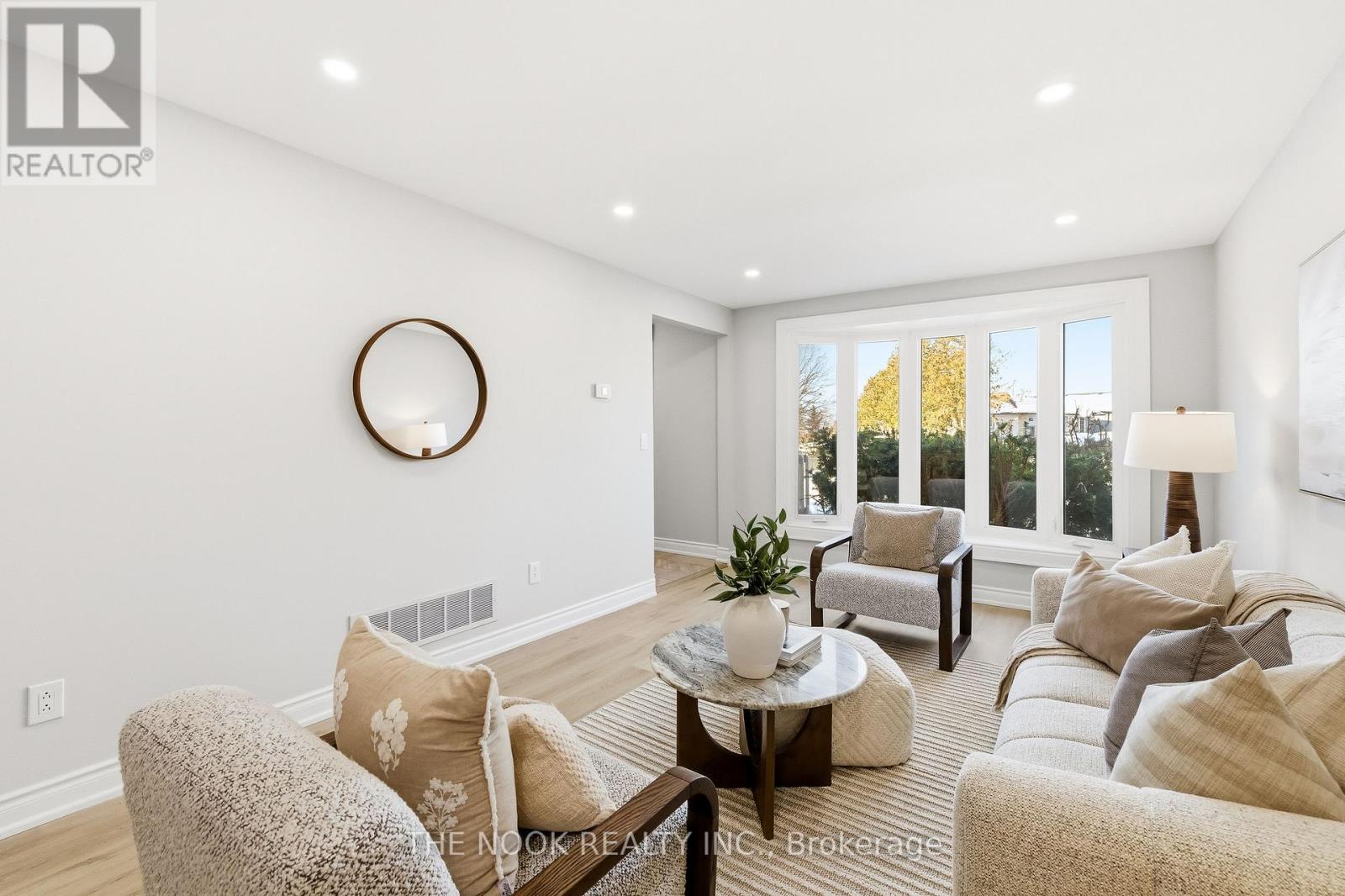 629 Capilano Crescent, Oshawa, Ontario  L1H 7V3 - Photo 6 - E12731746