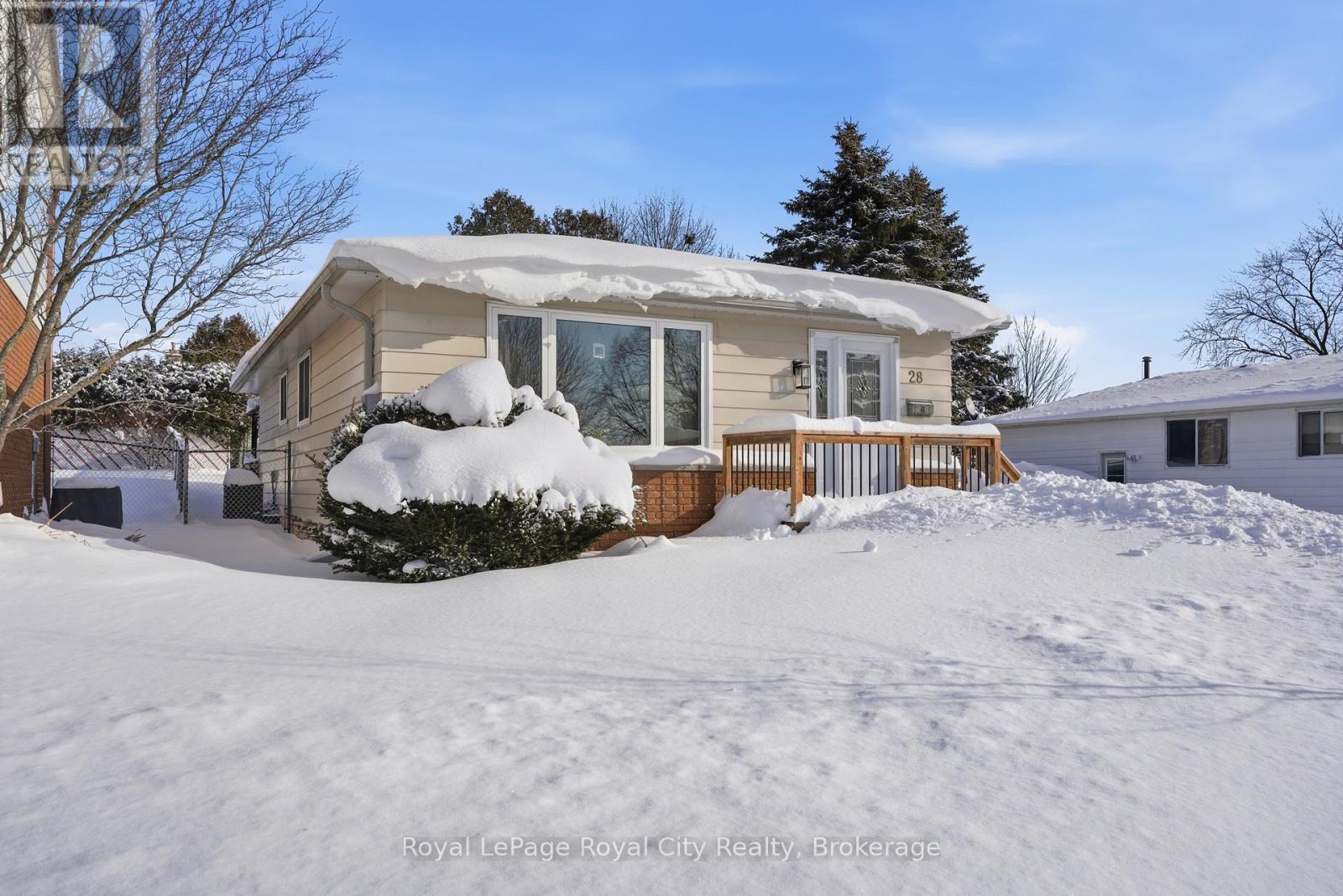 28 Mcilwraith Crescent, Guelph, Ontario  N1E 6J3 - Photo 3 - X12731740