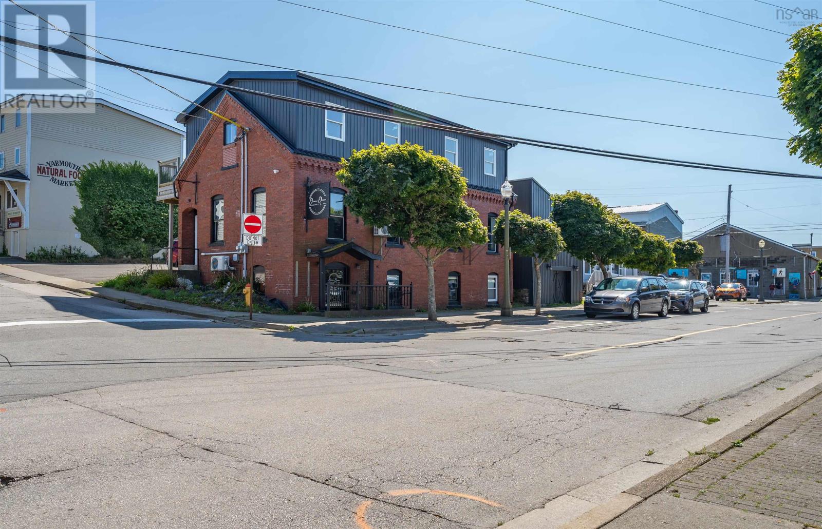 1 Jenkins Street, Yarmouth, Nova Scotia