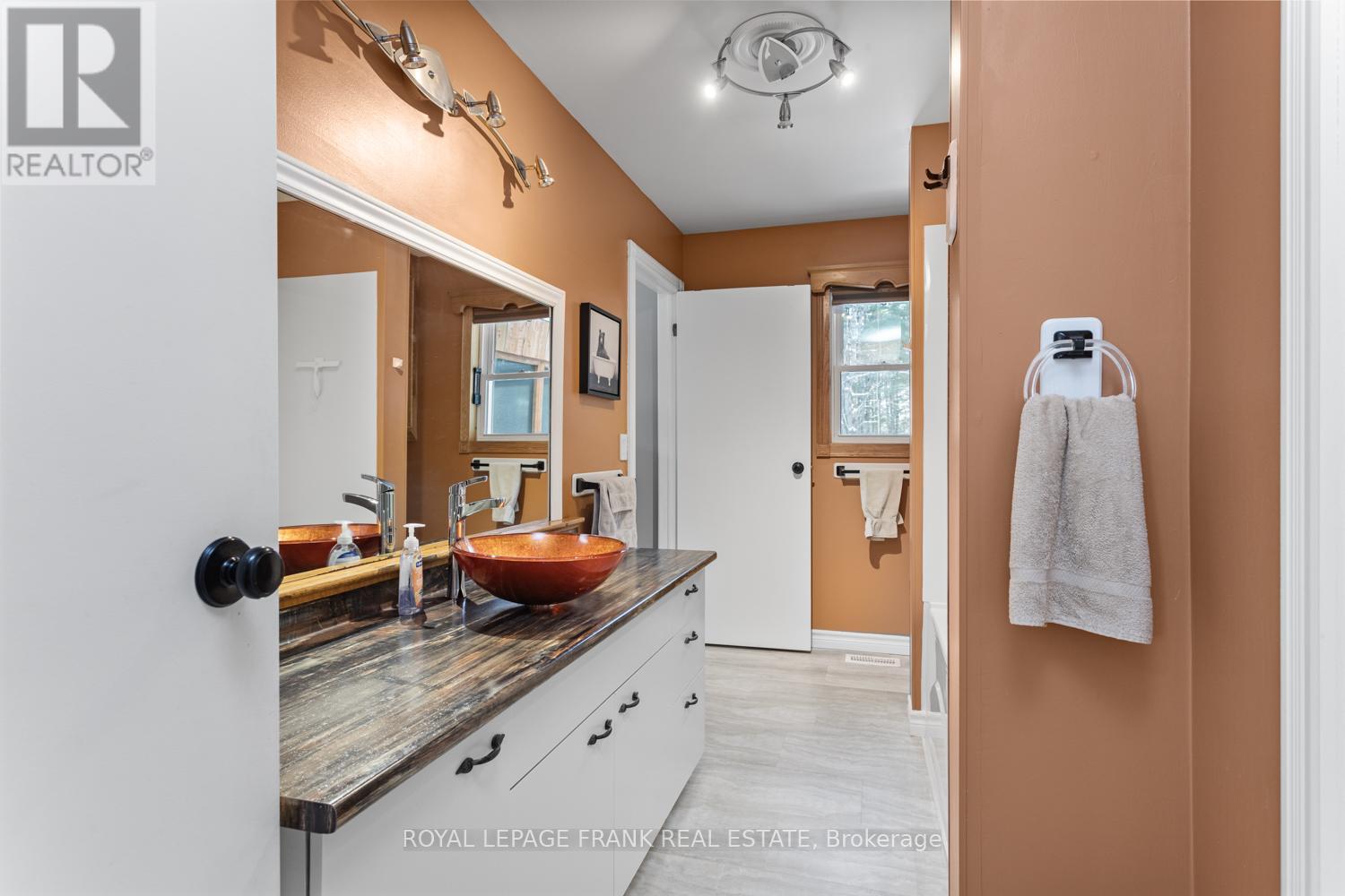 959 Bathurst 6 Concession, Tay Valley, Ontario  K7H 3C9 - Photo 31 - X12731698