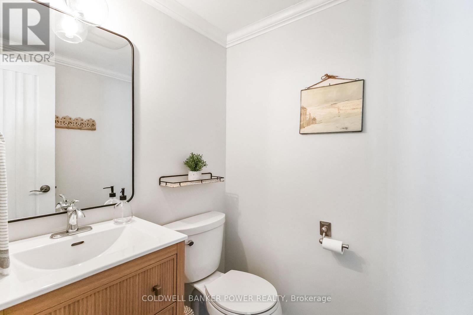 Photo 24 of 44 for 719 Barclay Road