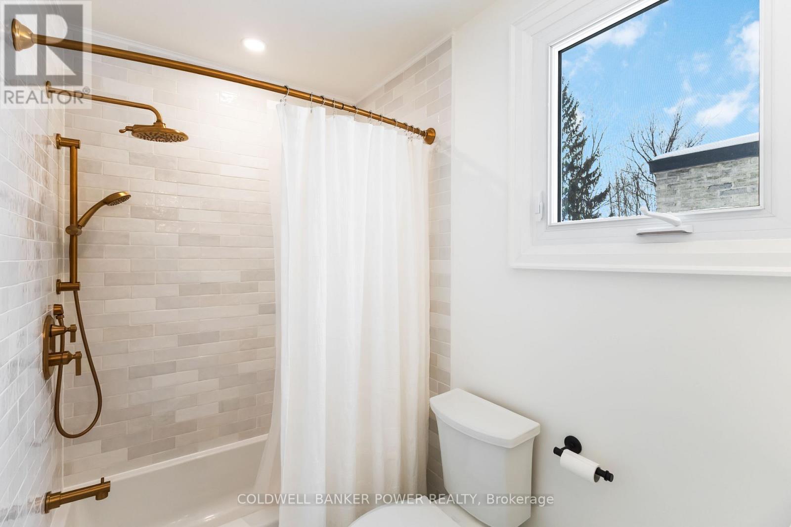 Photo 31 of 44 for 719 Barclay Road