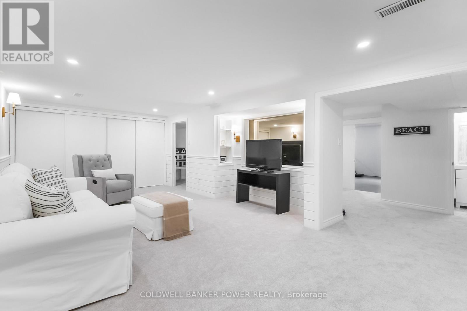 Photo 32 of 44 for 719 Barclay Road