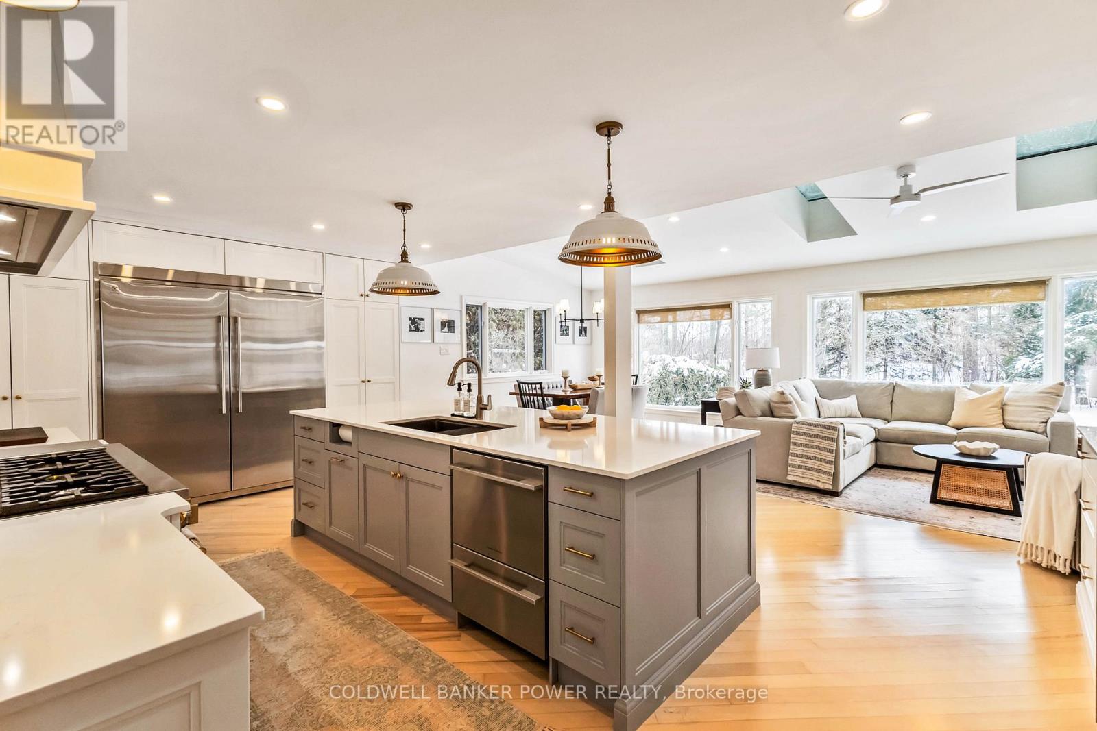 Photo 4 of 44 for 719 Barclay Road