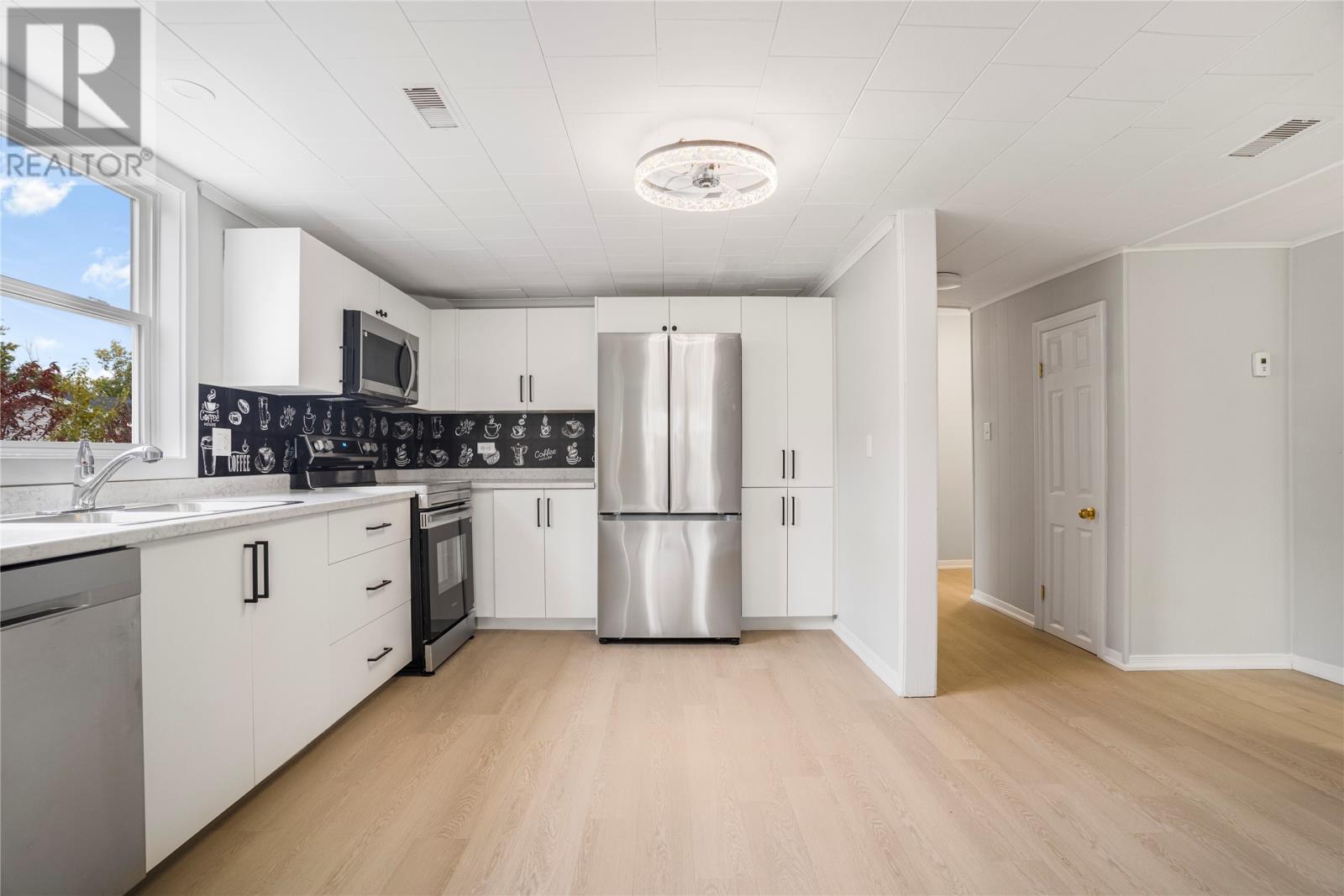 670 Conception Bay Highway, Conception Bay South, Newfoundland & Labrador  A1X 3G5 - Photo 3 - 1294101