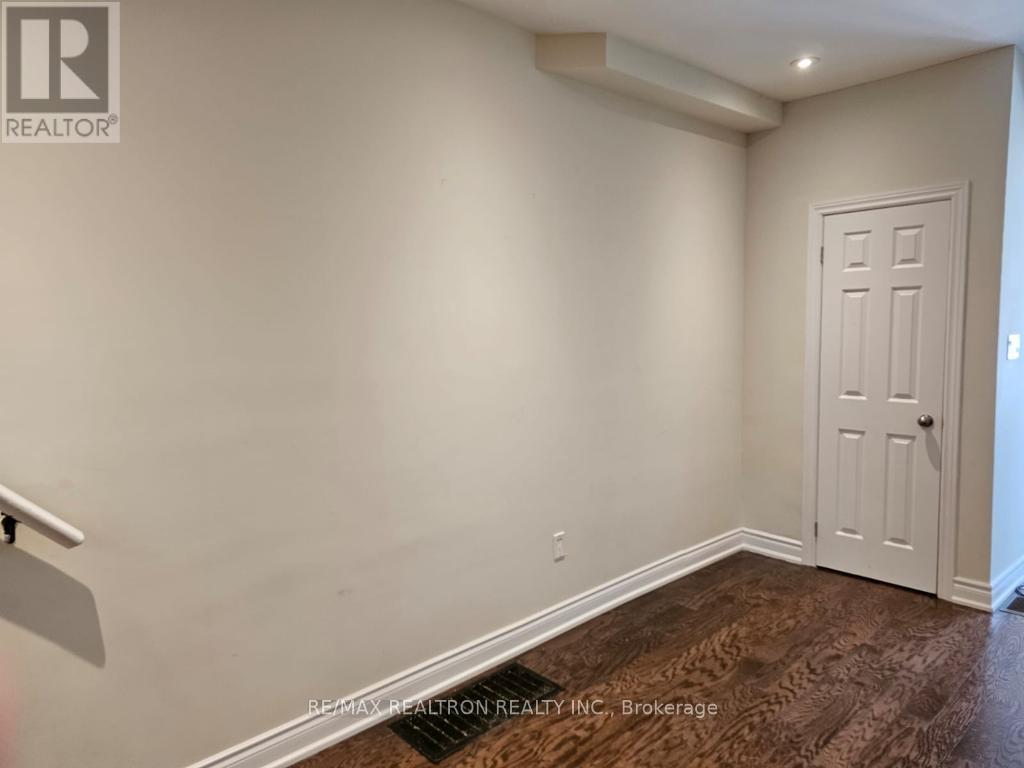 1 - 1311 Gerrard Street E, Toronto, Ontario  M4L 1Y8 - Photo 32 - E12386423