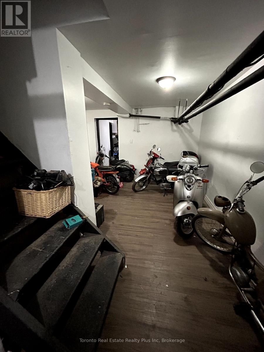 Front - 1295 Gerrard Street E, Toronto, Ontario  M4L 1Y8 - Photo 5 - E12125139