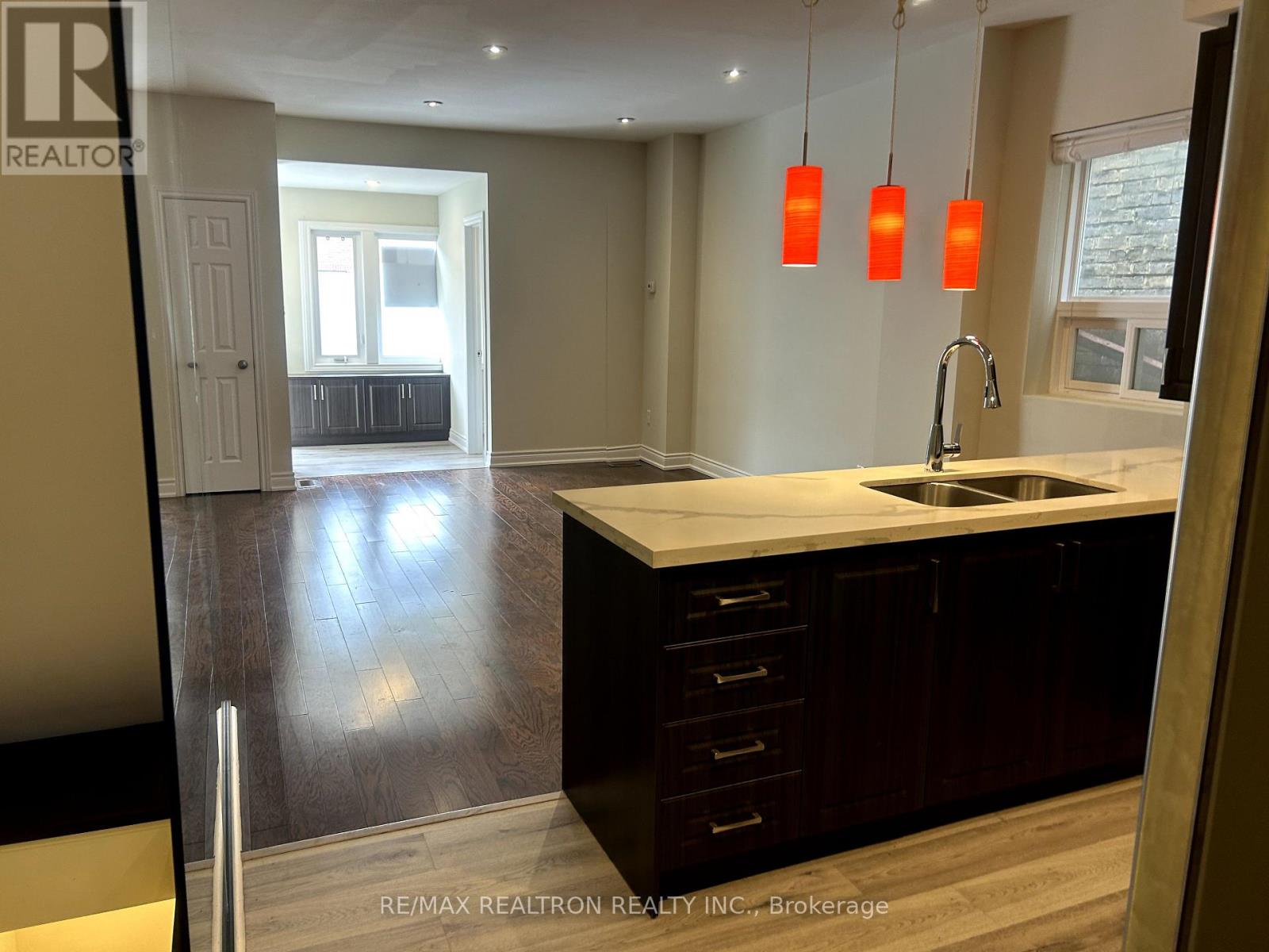 1 - 1311 Gerrard Street E, Toronto, Ontario  M4L 1Y8 - Photo 3 - E12386423